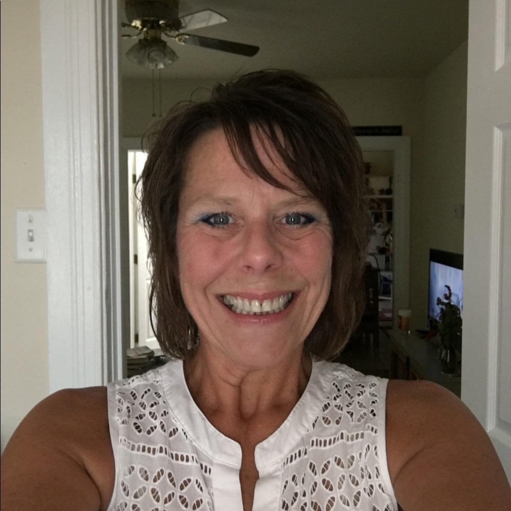 Meet your Posher, Pamela